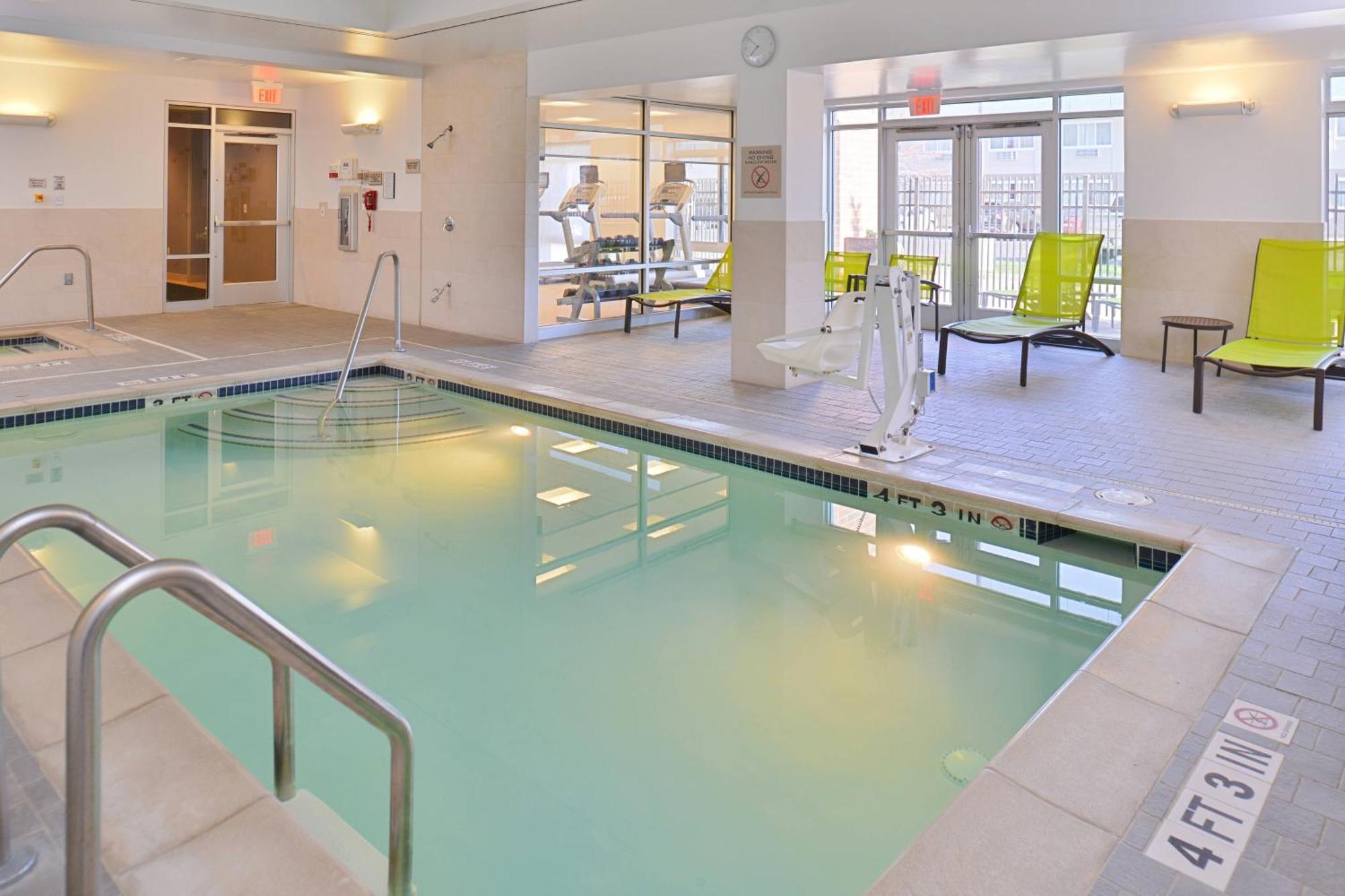 Springhill Suites By Marriott Detroit Metro Airport Romulus Exterior foto